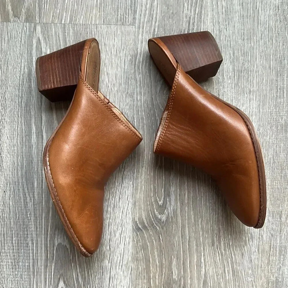 Madewell Harper Mules-English Saddle - Picture 3 of 12